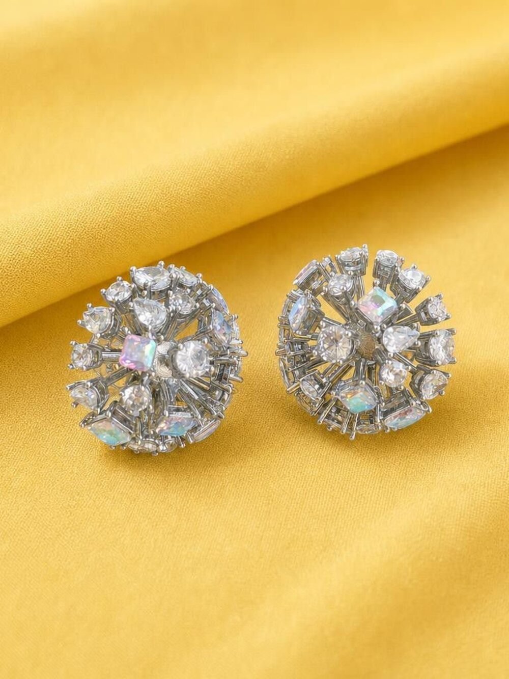 Kate Spade silver earrings - Picture 2 of 2